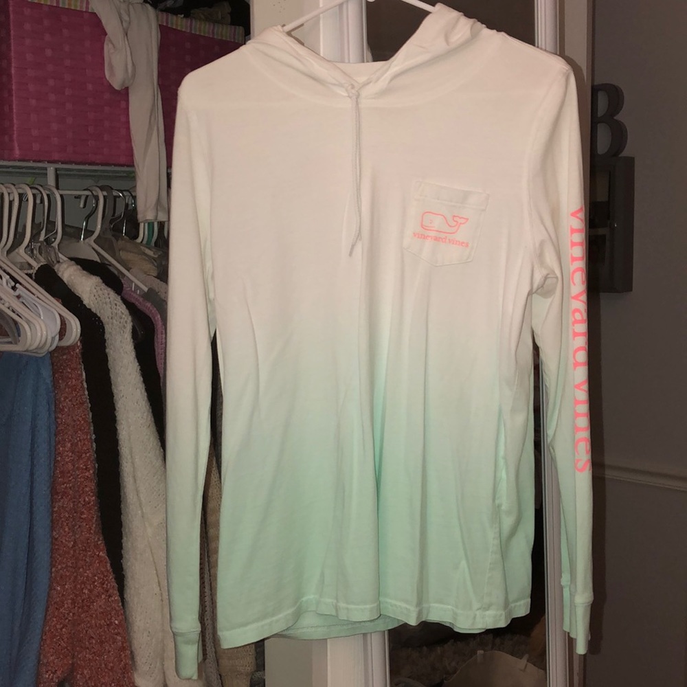 Vineyard Vines Tee Shirt